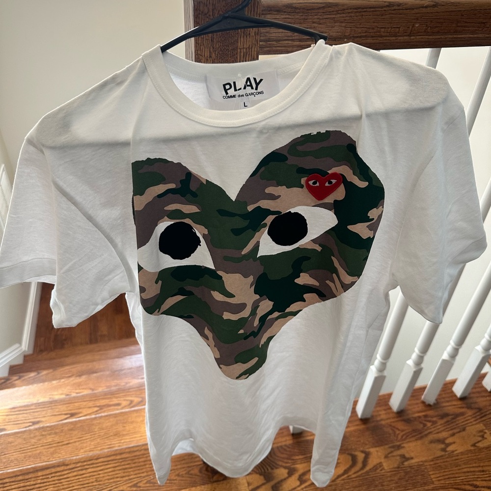 CAMO BIG HEART T-SHIRT